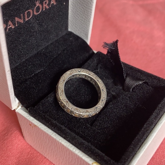 Pandora sterling silver ring - Picture 5 of 5